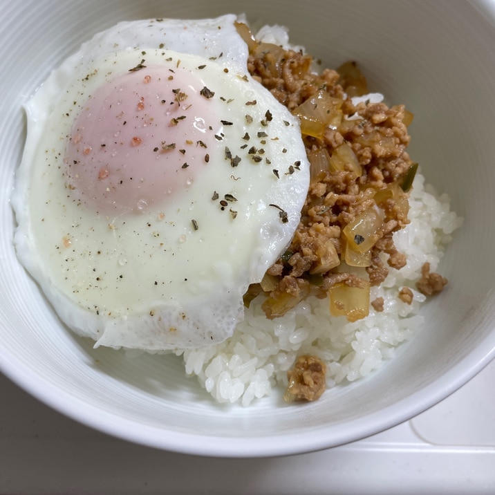 簡単！ガパオ風ライス　(甘辛そぼろ丼)